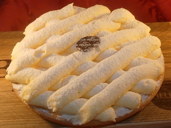 ZWITSERSE ROOM VLAAI