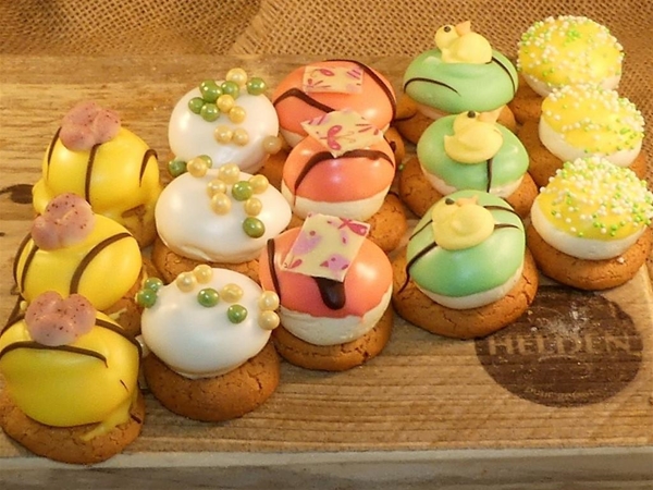 DOOSJE PASEN PETIT GLACES